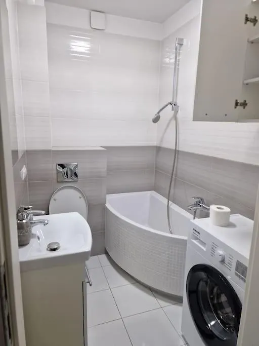 Apartment Cozy Private Room Near Metro Ratusz Warsaw